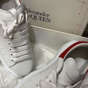 Alexander McQUEEN size 7 sneaker white/lust red
